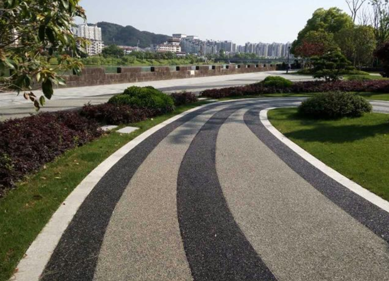 透水沥青路面优势有哪些呢？