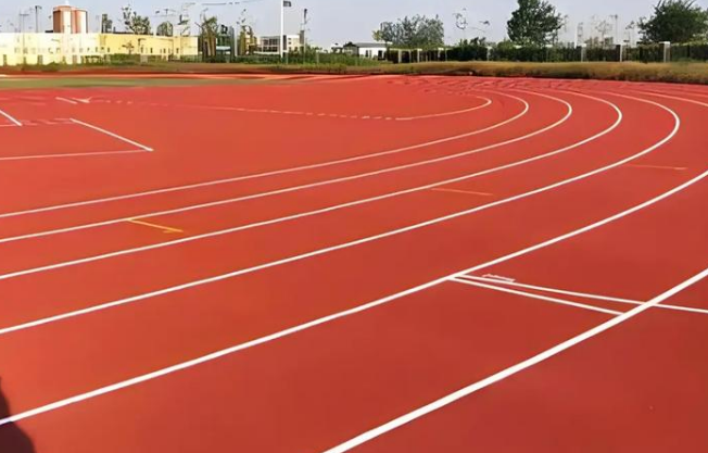 立美地板：塑胶跑道全类型覆盖，校园场景安全适配
