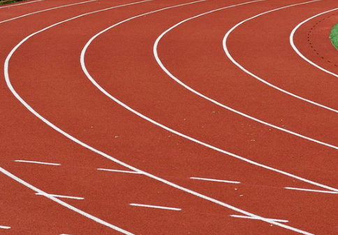 立美地板：学校塑胶跑道厂家优选，深圳翻新 + 田径场施工双优